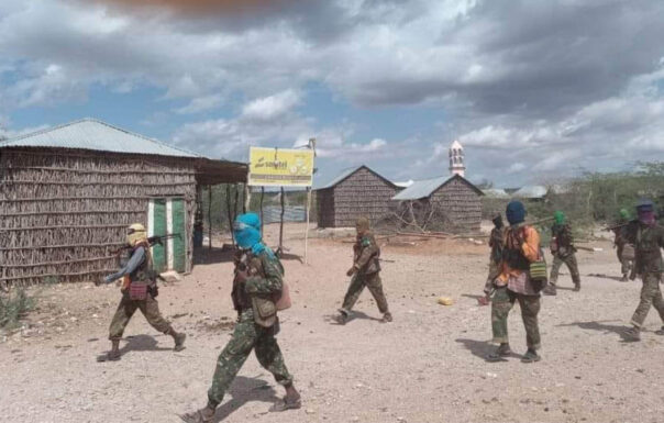 Al-shabaab ayaa dib ula wareegtay gacan ku haynta deegaanada Moqokori & Yasooman